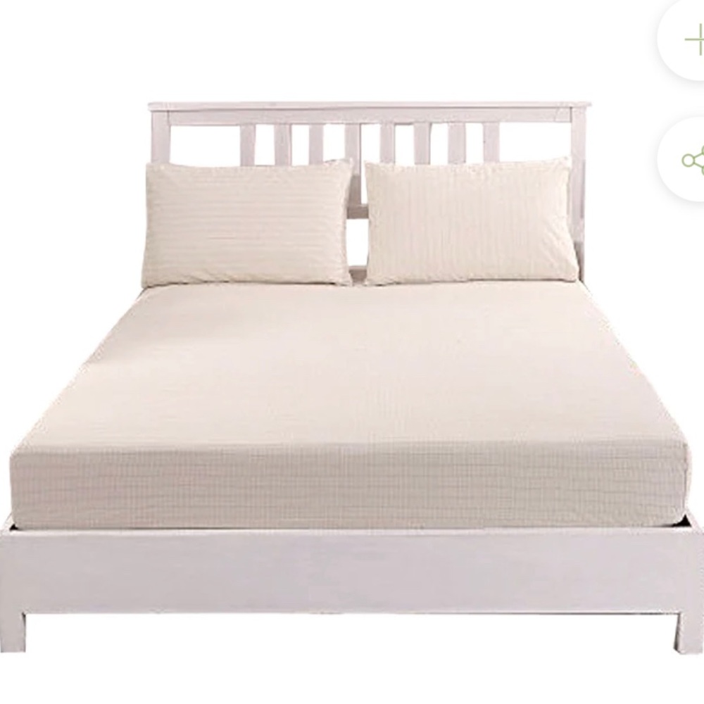 NIB GROUNDING Queen Fitted Sheet with Accessories & Books